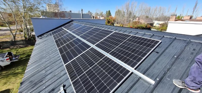 Sistema fotovoltaico para casa en Plottier, Neuquén